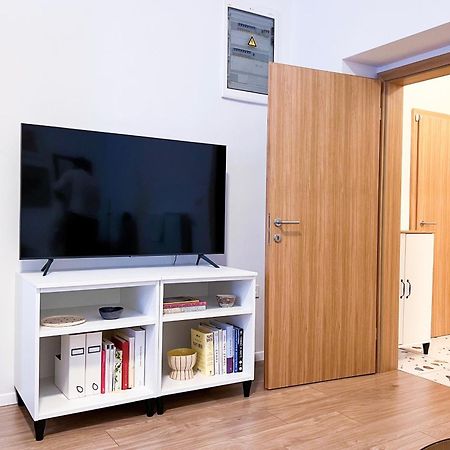 Aumetz Square Apartment Ідрія Екстер'єр фото
