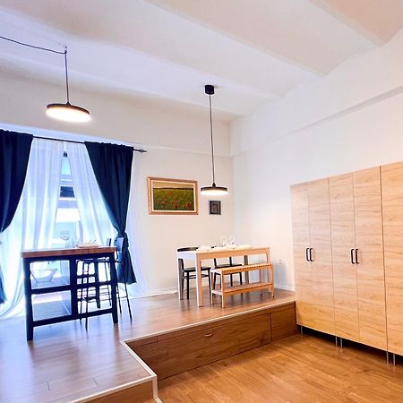 Aumetz Square Apartment Ідрія Екстер'єр фото