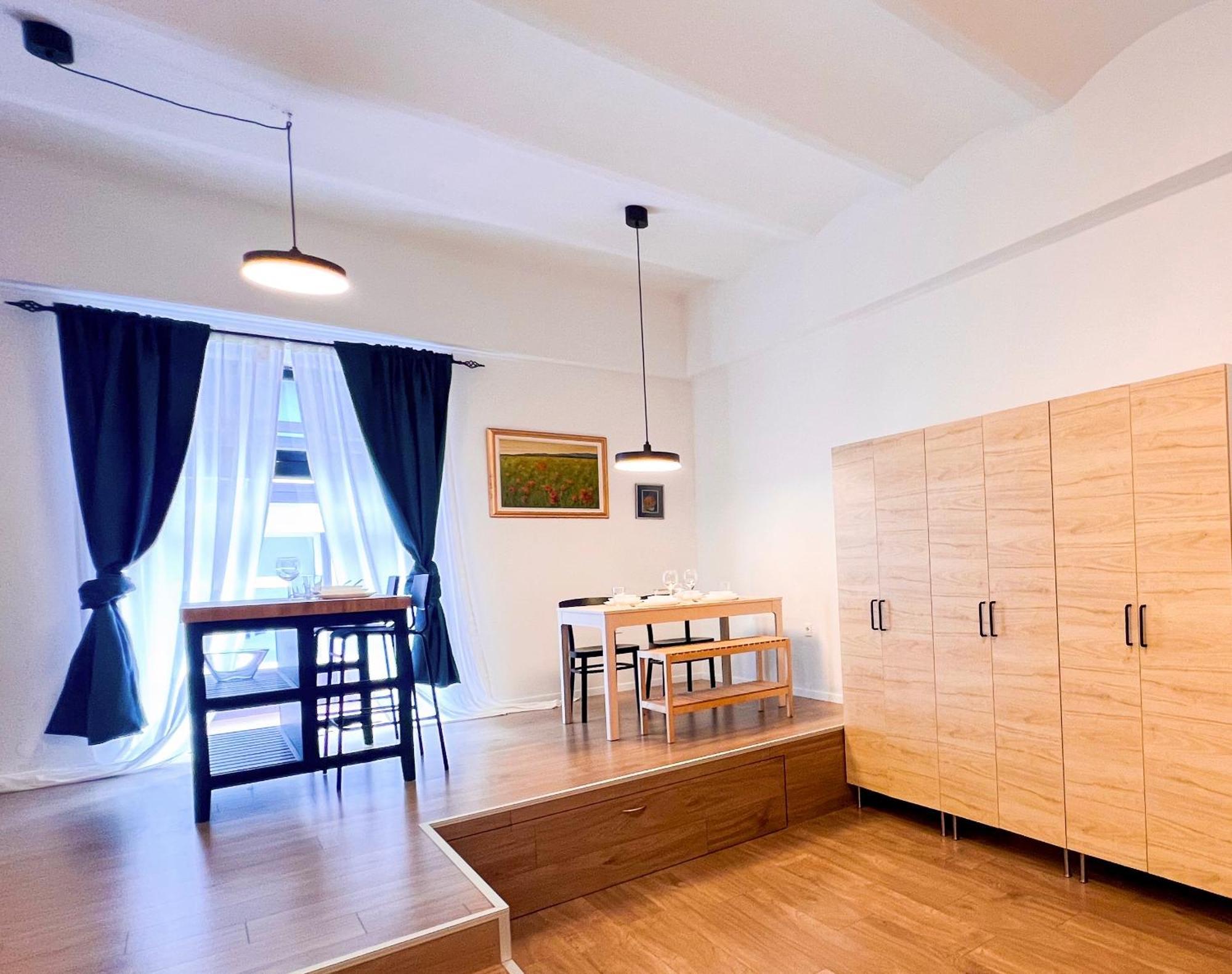 Aumetz Square Apartment Ідрія Екстер'єр фото